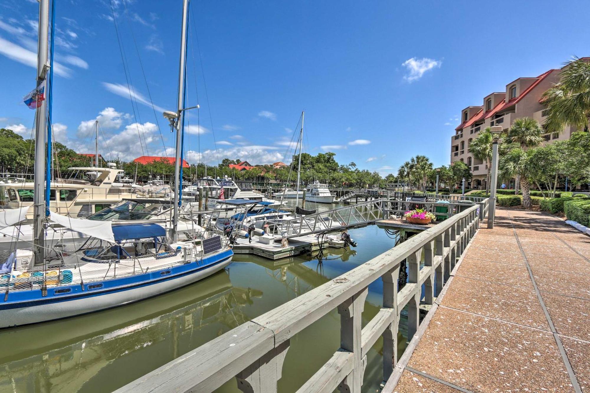 2 Mi To Beach Dog-Friendly Hilton Head Condo! Hilton Head Island Bagian luar foto