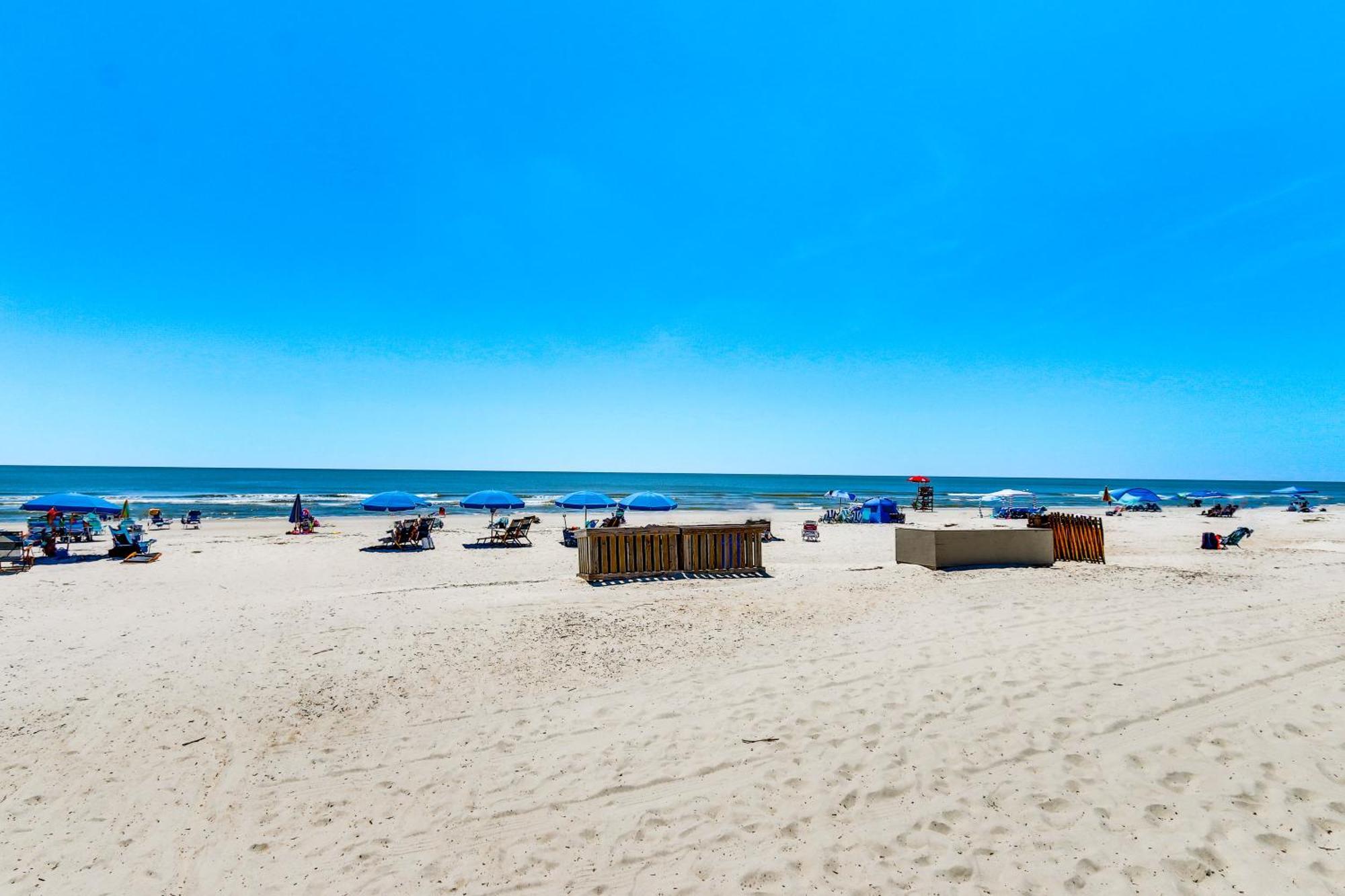 2 Mi To Beach Dog-Friendly Hilton Head Condo! Hilton Head Island Bagian luar foto