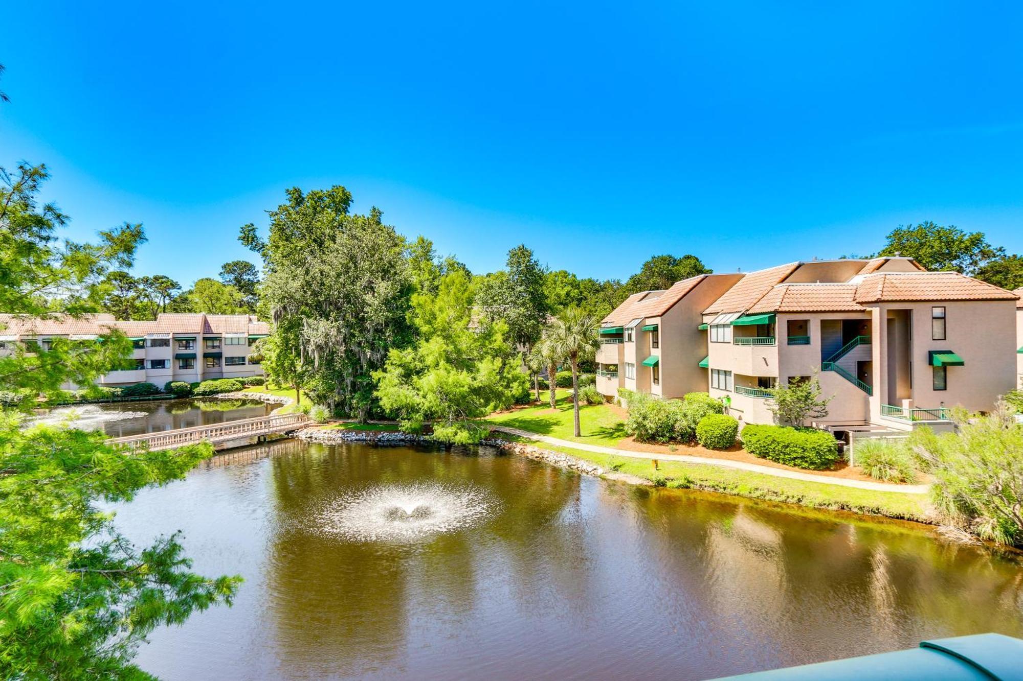2 Mi To Beach Dog-Friendly Hilton Head Condo! Hilton Head Island Bagian luar foto
