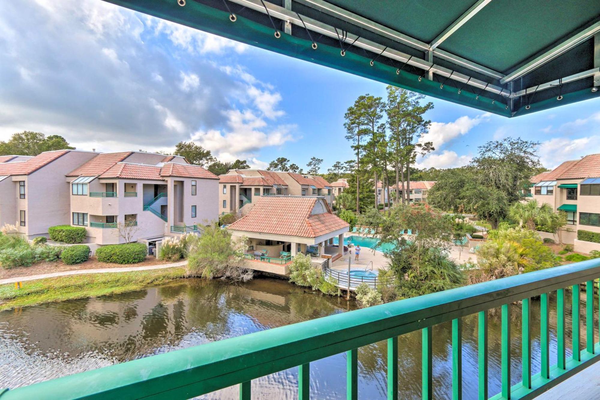 2 Mi To Beach Dog-Friendly Hilton Head Condo! Hilton Head Island Bagian luar foto